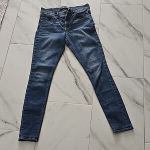 Express Women's Skinny Jeans in Dark Blue Wash